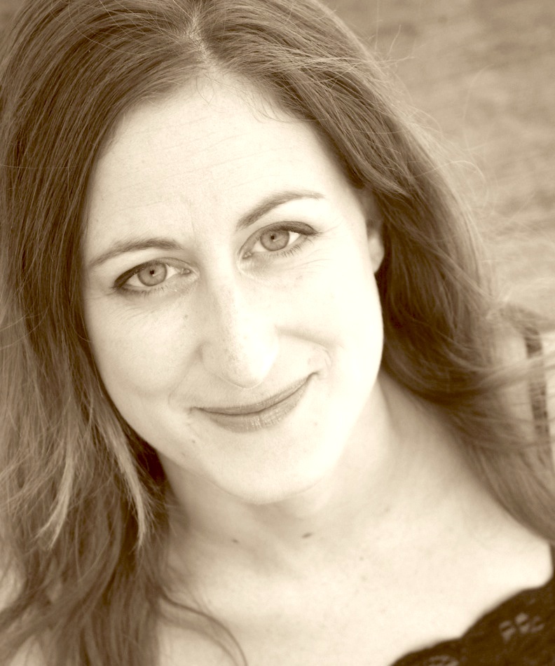 emeltonheadshot3-1 – Opera Theater Oregon